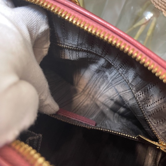 ❤️Salvatore Ferragamo BB Alma two way❤️ - Picture 10 of 16